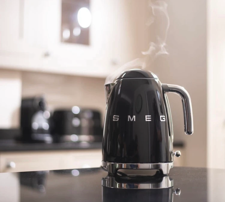 کتری برقی اسمگ مشکی